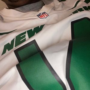 Meet your Posher, Deonte